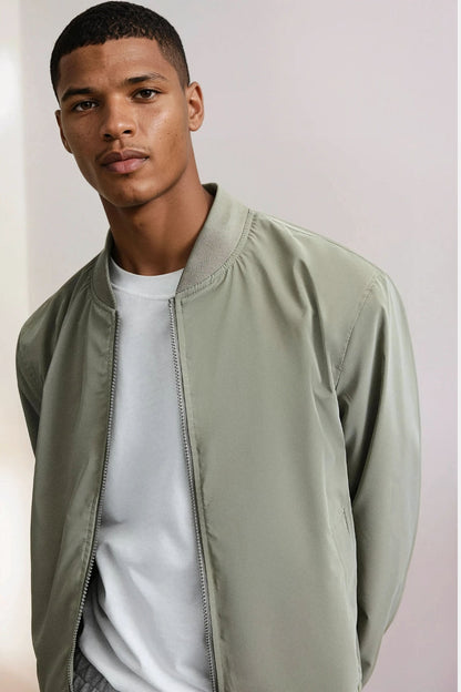 Bomber jacket green
