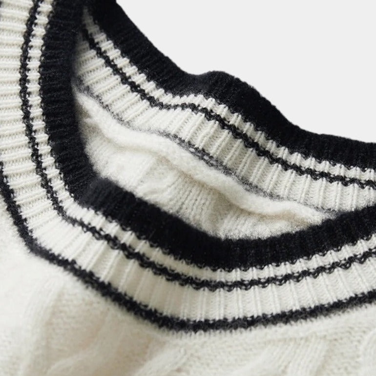 100% Cashmere sweater with structure